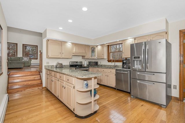 626 Forest St, North Andover, MA 01845