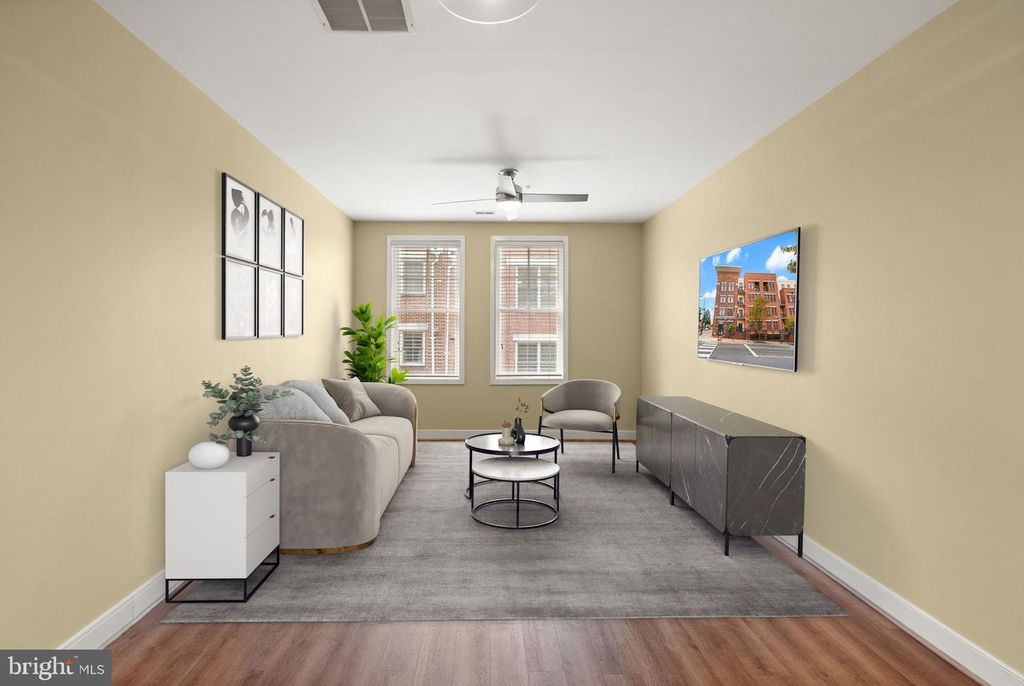 181 E REED AVE #206, Alexandria, VA 22305