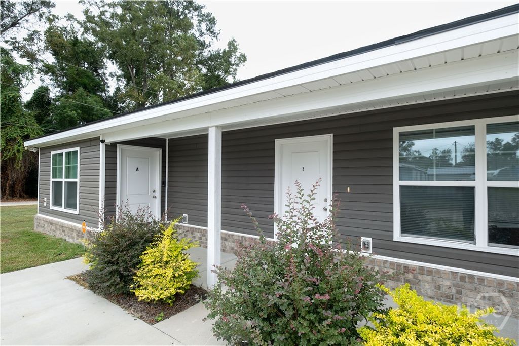 Image 1 of property listing at 36 SW Pine Street SW, Ludowici, GA 31316