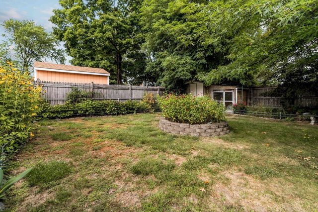 59 Court St 2, Medford, MA 02155