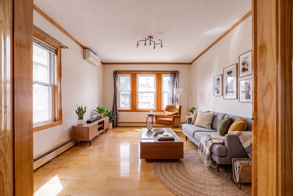 59 Court St 2, Medford, MA 02155