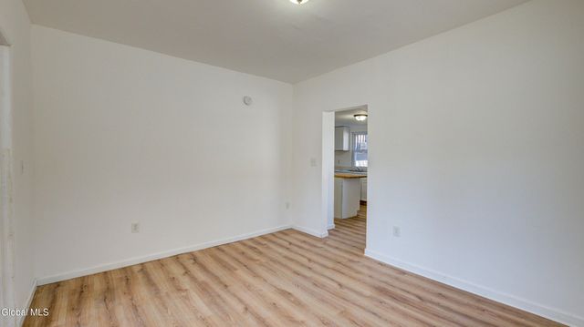 82 Wall Street, Amsterdam, NY 12010