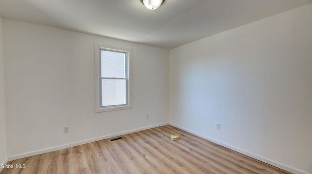 82 Wall Street, Amsterdam, NY 12010