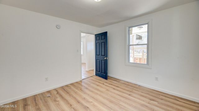 82 Wall Street, Amsterdam, NY 12010