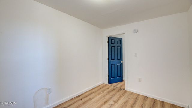 82 Wall Street, Amsterdam, NY 12010