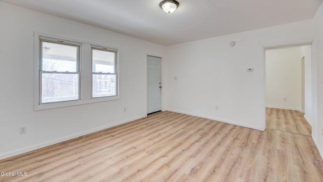 82 Wall Street, Amsterdam, NY 12010