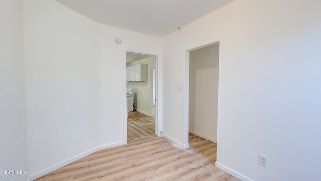 82 Wall Street, Amsterdam, NY 12010