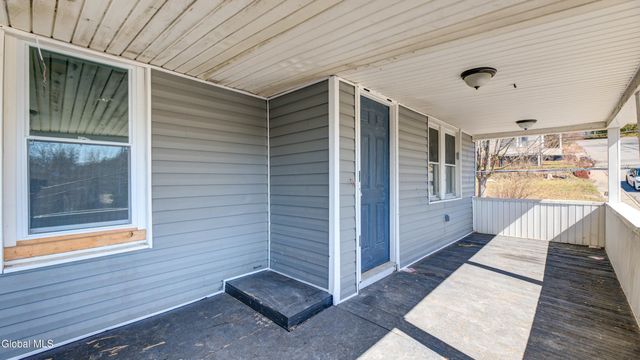 82 Wall Street, Amsterdam, NY 12010