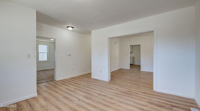 82 Wall Street, Amsterdam, NY 12010