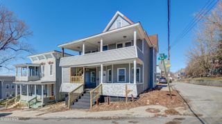 82 Wall Street, Amsterdam, NY 12010