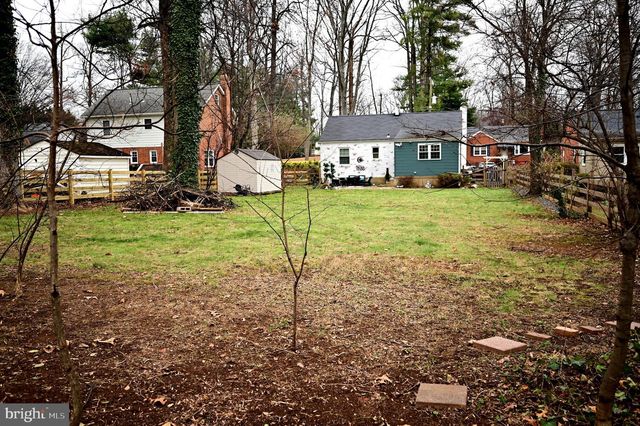 10833 WARWICK AVE, Fairfax, VA 22030