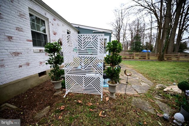 10833 WARWICK AVE, Fairfax, VA 22030