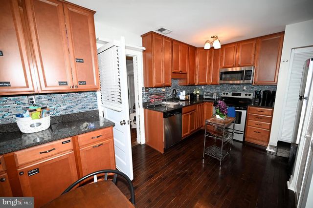 10833 WARWICK AVE, Fairfax, VA 22030