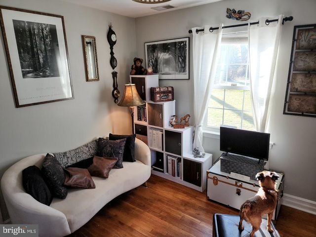 10833 WARWICK AVE, Fairfax, VA 22030