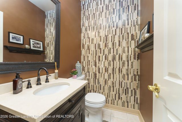 1995 Belwood Drive, Okemos, MI 48864