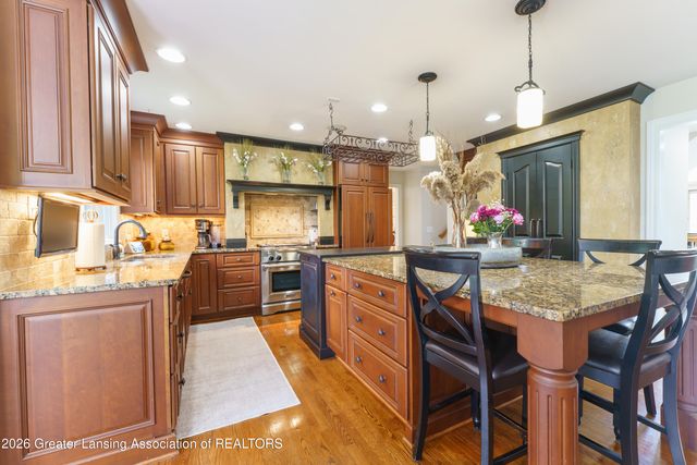 1995 Belwood Drive, Okemos, MI 48864