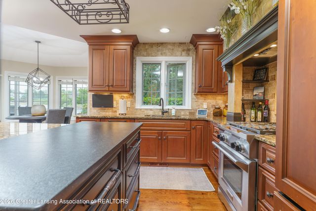 1995 Belwood Drive, Okemos, MI 48864