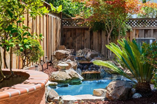 2325 De Varona Place, Santa Clara, CA 95050