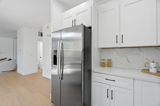 2325 De Varona Place, Santa Clara, CA 95050