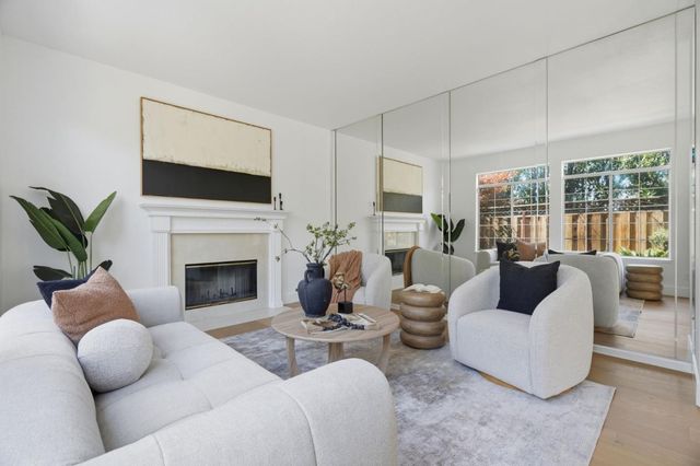 2325 De Varona Place, Santa Clara, CA 95050