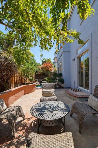 2325 De Varona Place, Santa Clara, CA 95050