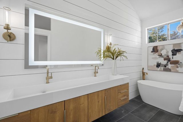 2325 De Varona Place, Santa Clara, CA 95050