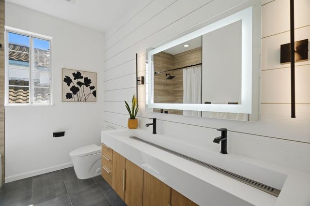 2325 De Varona Place, Santa Clara, CA 95050