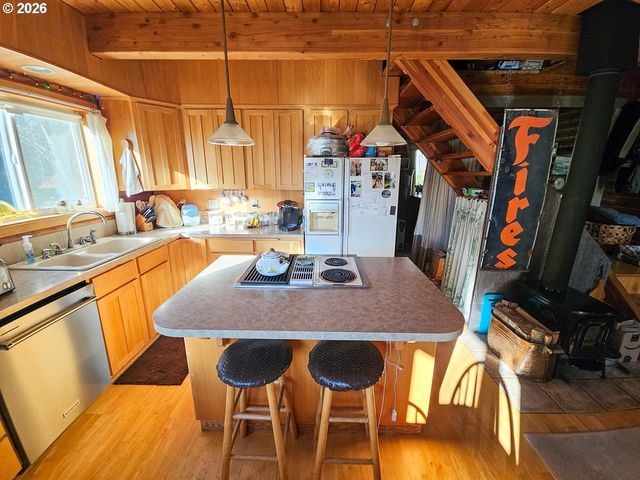 43911 Ne COLUMBIA TIE Rd, Amboy, WA 98601