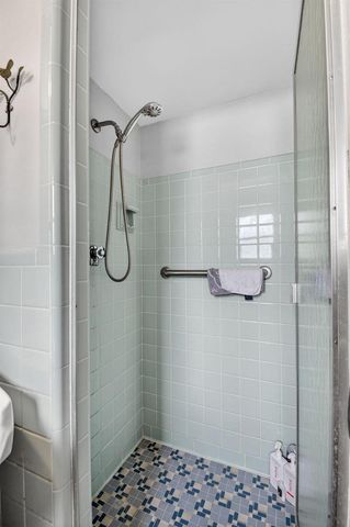338 Edmor Road, West Palm Beach, FL 33405