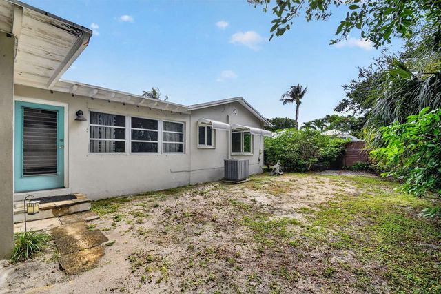 338 Edmor Road, West Palm Beach, FL 33405