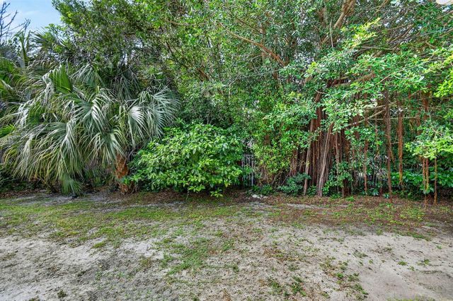 338 Edmor Road, West Palm Beach, FL 33405