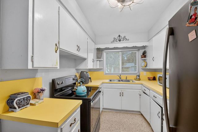 338 Edmor Road, West Palm Beach, FL 33405