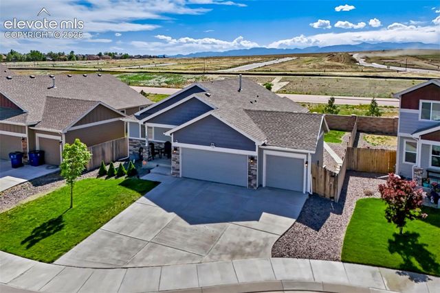6022 Meadowbank Lane, Colorado Springs, CO 80925