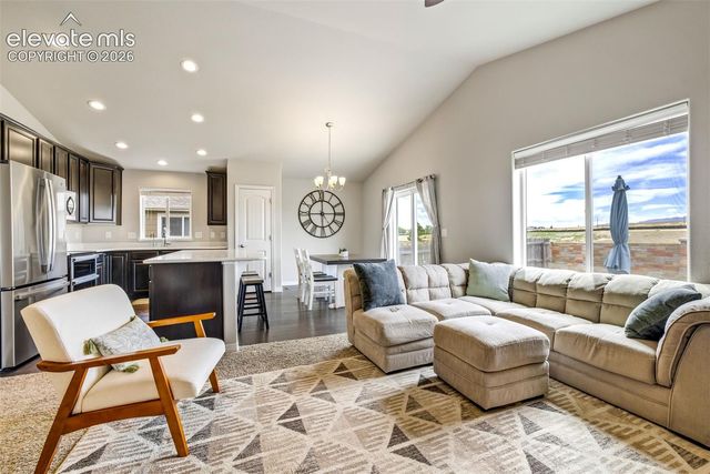 6022 Meadowbank Lane, Colorado Springs, CO 80925