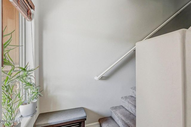 2821 S SKYLINE Drive 141, Mesa, AZ 85212