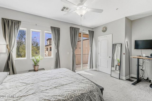 2821 S SKYLINE Drive 141, Mesa, AZ 85212