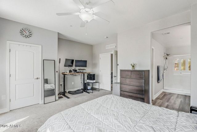 2821 S SKYLINE Drive 141, Mesa, AZ 85212