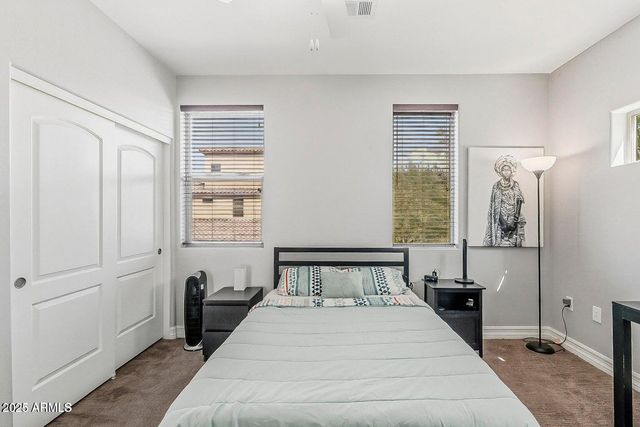 2821 S SKYLINE Drive 141, Mesa, AZ 85212