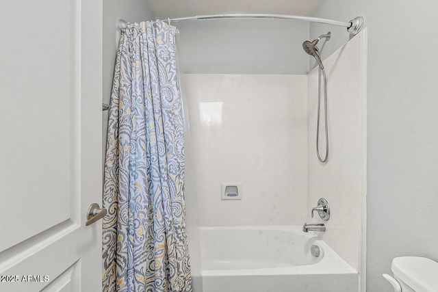 2821 S SKYLINE Drive 141, Mesa, AZ 85212