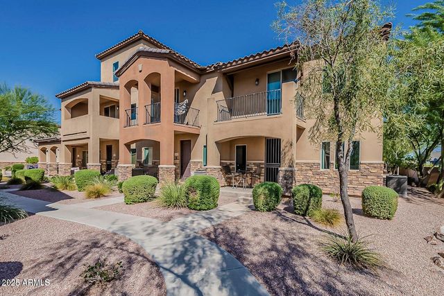 2821 S SKYLINE Drive 141, Mesa, AZ 85212
