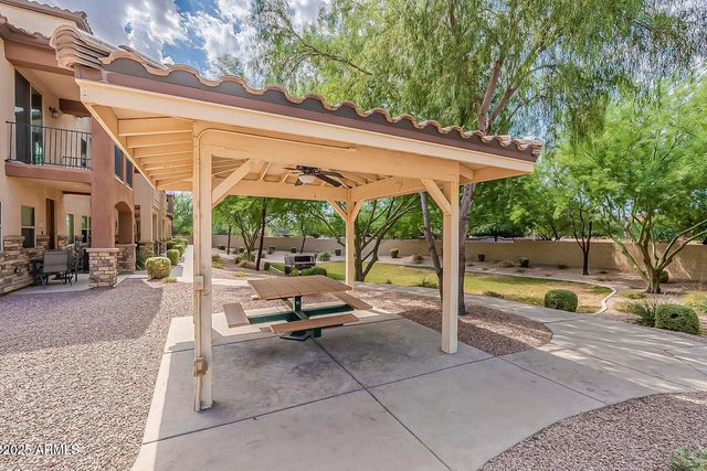 2821 S SKYLINE Drive 141, Mesa, AZ 85212