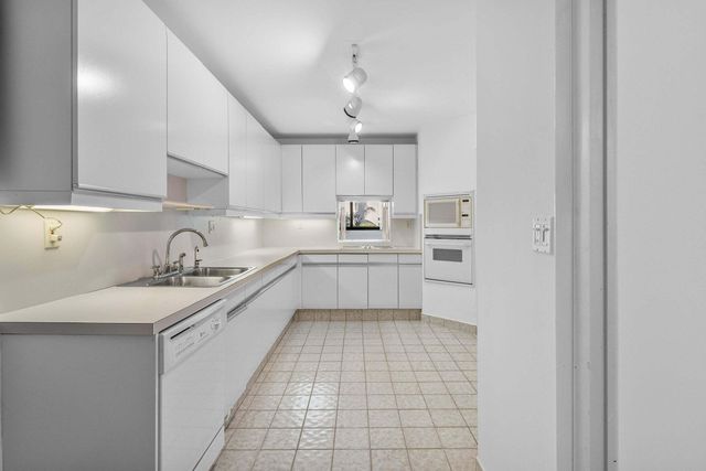 6711 N Ocean Boulevard 13, Ocean Ridge, FL 33435