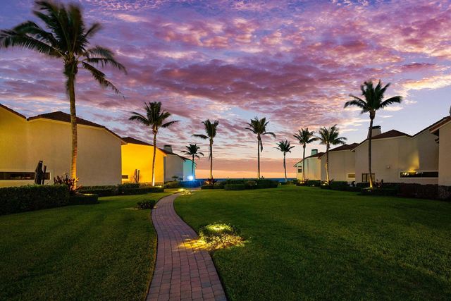 6711 N Ocean Boulevard 13, Ocean Ridge, FL 33435