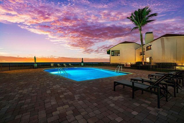 6711 N Ocean Boulevard 13, Ocean Ridge, FL 33435