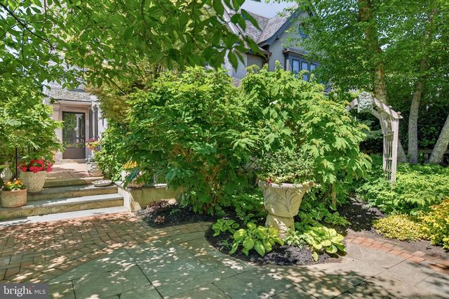 3107 W QUEEN LN, Philadelphia, PA 19129