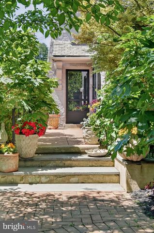3107 W QUEEN LN, Philadelphia, PA 19129