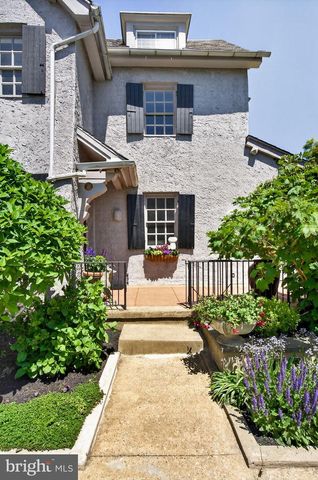 3107 W QUEEN LN, Philadelphia, PA 19129