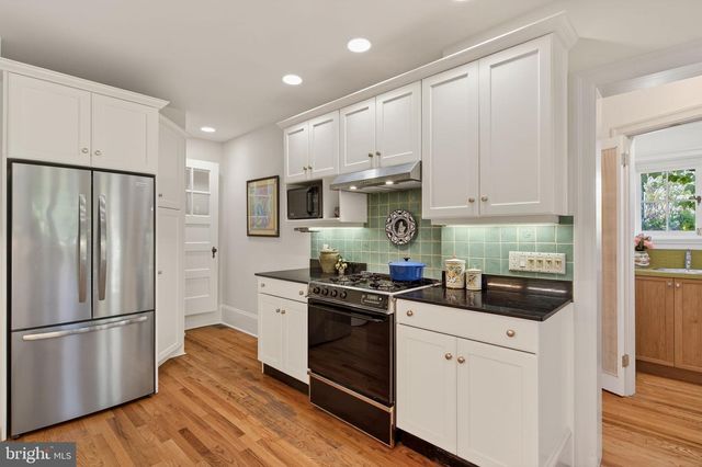 3107 W QUEEN LN, Philadelphia, PA 19129