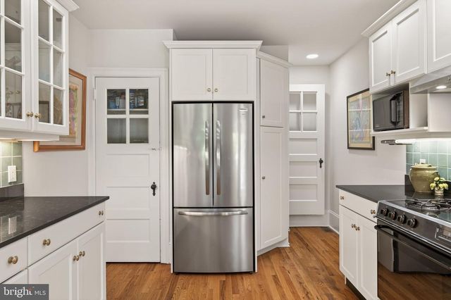3107 W QUEEN LN, Philadelphia, PA 19129