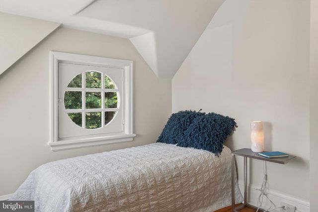 3107 W QUEEN LN, Philadelphia, PA 19129